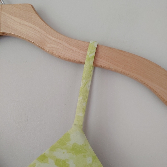 Lululemon Deep Sea Swim Bikini Top Size 4 Dappled Blossom Yellow Multi - Picture 11 of 16